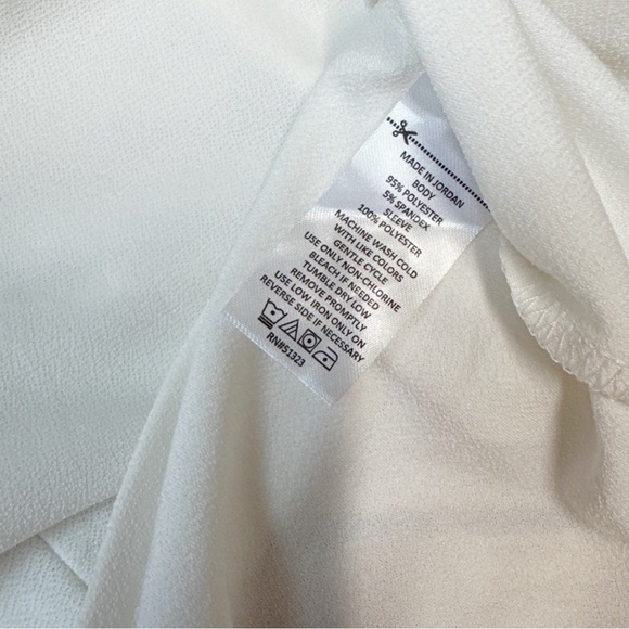 CeCe Blouse Bundle 3 Tops Green Blue White Floral Short Sleeve size small - Picture 4 of 11